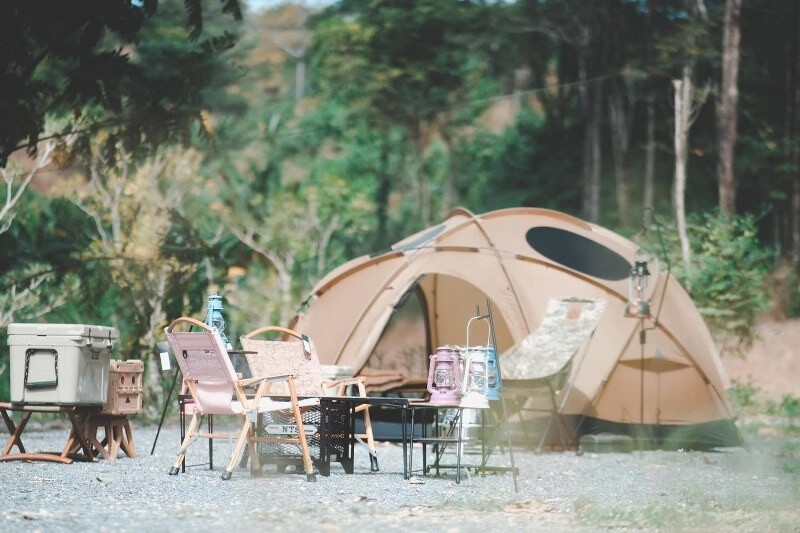 สระบุรี, top 10+ ลานกางเต็นท์สระบุรี 2567 มวกเหล็ก แก่งคอย ชะอม ริมน้ำ วิวภูเขา เอกชน