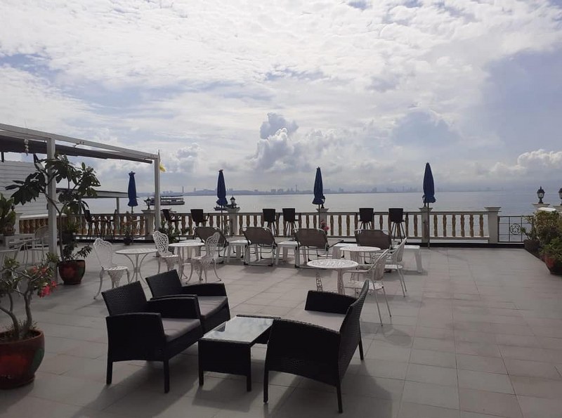 top 12+ ที่พักเกาะล้านราคาถูก 2567 ที่พักติดทะเล พักผ่อนสุดชิลล์