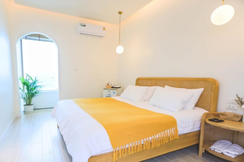 top 12+ ที่พักเกาะล้านราคาถูก 2567 ที่พักติดทะเล พักผ่อนสุดชิลล์