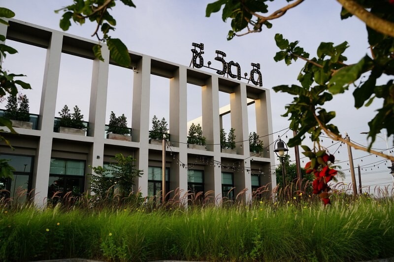 top 15+ คาเฟ่ศรีราชา 2567 คาเฟ่เปิดใหม่ ร้านกาแฟติดทะเล บรรยากาศดี