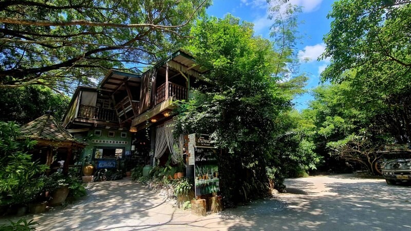 top 15+ คาเฟ่ศรีราชา 2567 คาเฟ่เปิดใหม่ ร้านกาแฟติดทะเล บรรยากาศดี