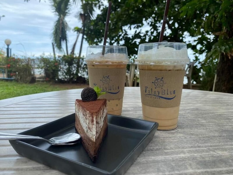 top 15+ คาเฟ่ศรีราชา 2567 คาเฟ่เปิดใหม่ ร้านกาแฟติดทะเล บรรยากาศดี