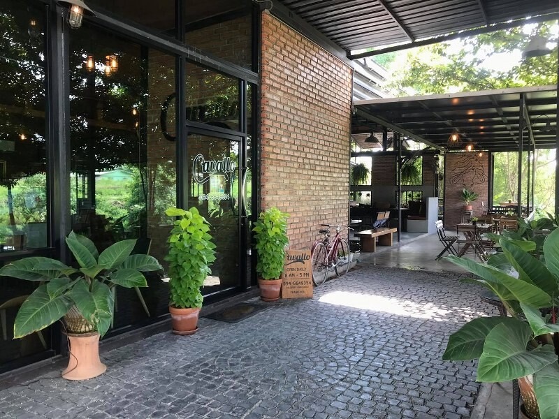 top 15+ คาเฟ่ศรีราชา 2567 คาเฟ่เปิดใหม่ ร้านกาแฟติดทะเล บรรยากาศดี