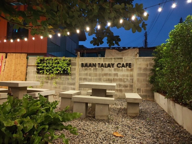 top 15+ คาเฟ่ศรีราชา 2567 คาเฟ่เปิดใหม่ ร้านกาแฟติดทะเล บรรยากาศดี