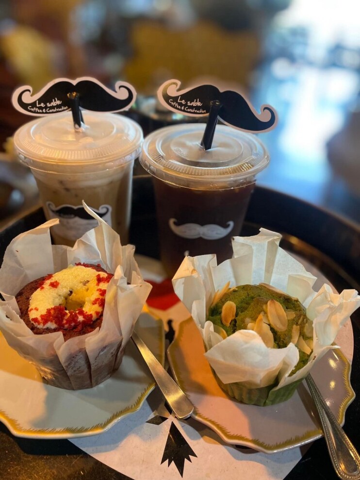 top 15+ คาเฟ่ศรีราชา 2567 คาเฟ่เปิดใหม่ ร้านกาแฟติดทะเล บรรยากาศดี