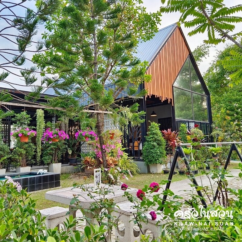 top 15+ คาเฟ่ศรีราชา 2567 คาเฟ่เปิดใหม่ ร้านกาแฟติดทะเล บรรยากาศดี