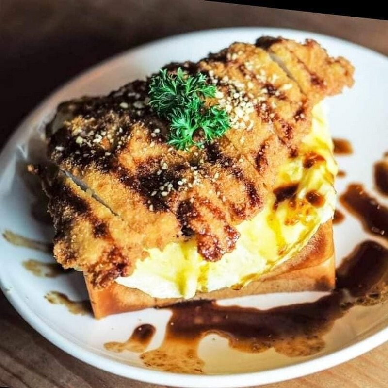 top 15+ คาเฟ่ศรีราชา 2567 คาเฟ่เปิดใหม่ ร้านกาแฟติดทะเล บรรยากาศดี