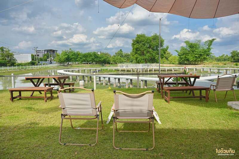 เที่ยวนครนายก, คาเฟ่นครนายก, b/c the cafe, b/c the cafe คาเฟ่รถบัสสุดแนว สไตล์แคมป์ปิ้ง เดินเล่นสะพานหัวใจแห่งเดียวในนครนายก