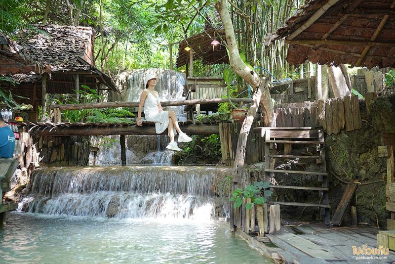 เฮ้ กัปตันแจ็ค ร้านอาหารพบพระ นั่งชิลท่ามกลางเสียงน้ำตก