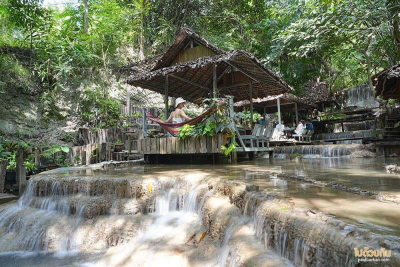 เฮ้ กัปตันแจ็ค ร้านอาหารพบพระ นั่งชิลท่ามกลางเสียงน้ำตก