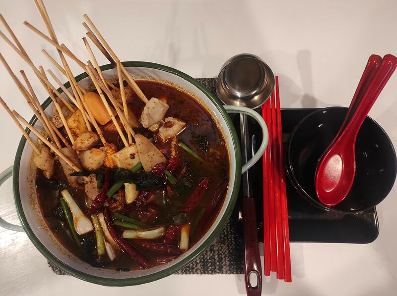 top 15+ ร้านหม่าล่าเสียบไม้ จัดจ้านรสเผ็ด รสเด็ดสไตล์จีน ปักหมุดทั่วกรุงเทพ !