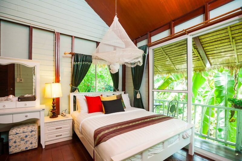 top 5+ ที่พักเรือนไทยริมน้ำ นนทบุรี ที่พักริมน้ำ นอนชิลรับลมเย็นอุรา