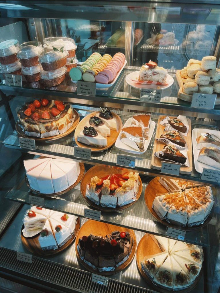 black sheep cafe, kummee studio, sol cottage, wiang kosai, กาดกองเก่า, คาเฟ่ แพร่, คาเฟ่จังหวัดแพร่, คาเฟ่จังหวัดแพร่ 2023, คาเฟ่จังหวัดแพร่ 2566, คำมีสตูดิโอ เซรามิค, คุ้มหลวงนครแพร่, คุ้มเจ้าหลวง, จุดชมวิว กม.3, ดงสักงาม, ถนน 1343, ถนนลอยฟ้า หมายเลข 1343, ถนนสายวัฒนธรรมเมืองแพร่, ถ้ำผานางคอย, ที่เที่ยวจังหวัดแพร่, ที่เที่ยวแพร่, ที่เที่ยวแพร่ 2023, ที่เที่ยวแพร่ 2024, ที่เที่ยวแพร่ 2566, ที่เที่ยวแพร่ 2567, ที่เที่ยวในแพร่, บ่อน้ำพุร้อนแม่จอก, บ้านนาคูหา, ผาอิงหมอก, พระธาตุอินทร์แขวน, พระธาตุอินแขวน, วนอุทยานแพะเมืองผี, วัดจอมสวรรค์, วัดดัง แพร่, วัดนาคูหา, วัดพระธาตุช่อแฮ่, วัดพระธาตุสุโทนมงคลคีรี, ศาลหลักเมืองแพร่, สถานที่เที่ยวจังหวัดแพร่, หินนางคอย, อ่างเก็บน้ำม่อนแม่ถาง, อุทยานแห่งชาติดอยผากลอง, อุทยานแห่งชาติเวียงโกศัย, อุทยานแห่งชาติแม่ยม, เที่ยวแพร่ 2024, เที่ยวแพร่ 2567, แก่งเสือเต้น, แกะดำ ทำสวน, แพร่, แพะเมืองผี, โซลคอทเทจ, ไร่ลุงลอน, ไร่ลุงลอน camping is life, top 20+ ที่เที่ยวแพร่ [กรกฎาคม 2024] เมืองรองต้องมนต์ เสน่ห์ที่เป็นได้มากกว่าทางผ่าน