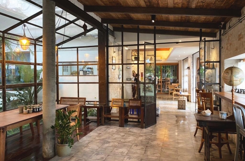 black sheep cafe, kummee studio, sol cottage, wiang kosai, กาดกองเก่า, คาเฟ่ แพร่, คาเฟ่จังหวัดแพร่, คาเฟ่จังหวัดแพร่ 2023, คาเฟ่จังหวัดแพร่ 2566, คำมีสตูดิโอ เซรามิค, คุ้มหลวงนครแพร่, คุ้มเจ้าหลวง, จุดชมวิว กม.3, ดงสักงาม, ถนน 1343, ถนนลอยฟ้า หมายเลข 1343, ถนนสายวัฒนธรรมเมืองแพร่, ถ้ำผานางคอย, ที่เที่ยวจังหวัดแพร่, ที่เที่ยวแพร่, ที่เที่ยวแพร่ 2023, ที่เที่ยวแพร่ 2024, ที่เที่ยวแพร่ 2566, ที่เที่ยวแพร่ 2567, ที่เที่ยวในแพร่, บ่อน้ำพุร้อนแม่จอก, บ้านนาคูหา, ผาอิงหมอก, พระธาตุอินทร์แขวน, พระธาตุอินแขวน, วนอุทยานแพะเมืองผี, วัดจอมสวรรค์, วัดดัง แพร่, วัดนาคูหา, วัดพระธาตุช่อแฮ่, วัดพระธาตุสุโทนมงคลคีรี, ศาลหลักเมืองแพร่, สถานที่เที่ยวจังหวัดแพร่, หินนางคอย, อ่างเก็บน้ำม่อนแม่ถาง, อุทยานแห่งชาติดอยผากลอง, อุทยานแห่งชาติเวียงโกศัย, อุทยานแห่งชาติแม่ยม, เที่ยวแพร่ 2024, เที่ยวแพร่ 2567, แก่งเสือเต้น, แกะดำ ทำสวน, แพร่, แพะเมืองผี, โซลคอทเทจ, ไร่ลุงลอน, ไร่ลุงลอน camping is life, top 20+ ที่เที่ยวแพร่ [กรกฎาคม 2024] เมืองรองต้องมนต์ เสน่ห์ที่เป็นได้มากกว่าทางผ่าน