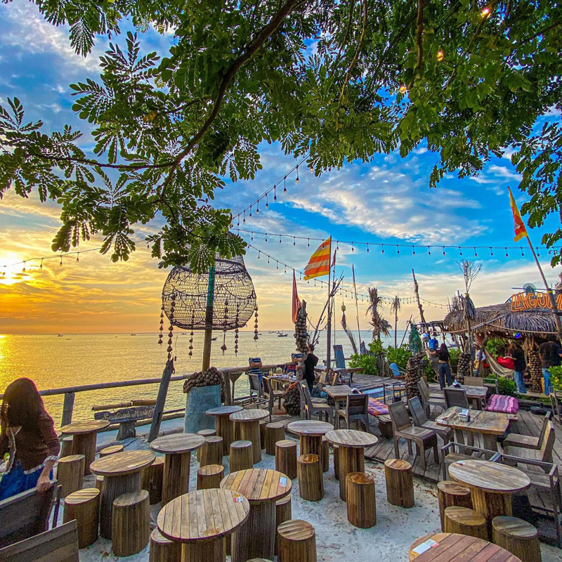 top 10+ คาเฟ่ชลบุรี บางแสน เปิดใหม่ ติดทะเล บรรยากาศดี