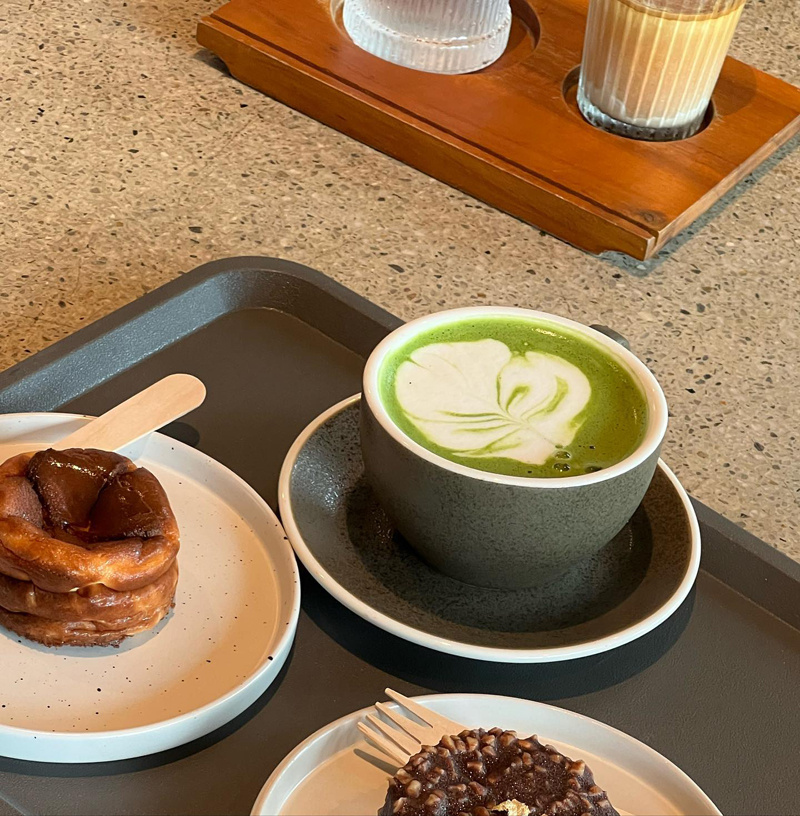 top 10+ คาเฟ่ชลบุรี บางแสน เปิดใหม่ ติดทะเล บรรยากาศดี