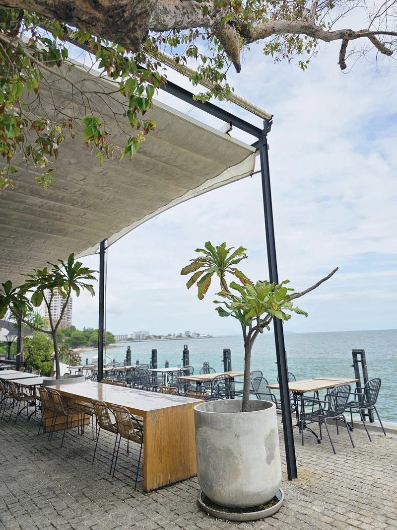 top 10+ คาเฟ่ชลบุรี บางแสน เปิดใหม่ ติดทะเล บรรยากาศดี