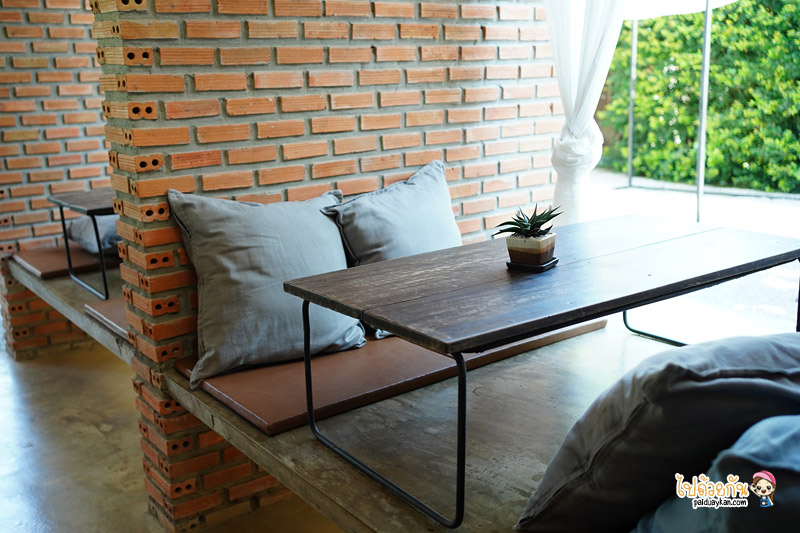 it eat cafe เชียงราย, อิฐ อี้ท คาเฟ่, คาเฟ่เชียงราย ร้านกาแฟเชียงราย, คาเฟ่ใกล้ไร่บุญรอด, ร้านกาแฟใกล้ไร่บุญรอด, it eat cafe คาเฟ่เชียงราย เรียบเก๋สไตล์ลอฟท์ ใกล้ไร่บุญรอด