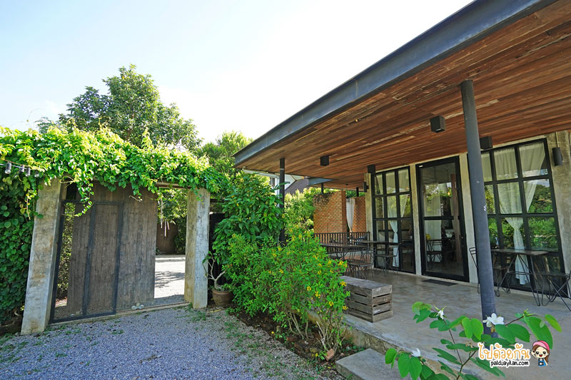 it eat cafe เชียงราย, อิฐ อี้ท คาเฟ่, คาเฟ่เชียงราย ร้านกาแฟเชียงราย, คาเฟ่ใกล้ไร่บุญรอด, ร้านกาแฟใกล้ไร่บุญรอด, it eat cafe คาเฟ่เชียงราย เรียบเก๋สไตล์ลอฟท์ ใกล้ไร่บุญรอด