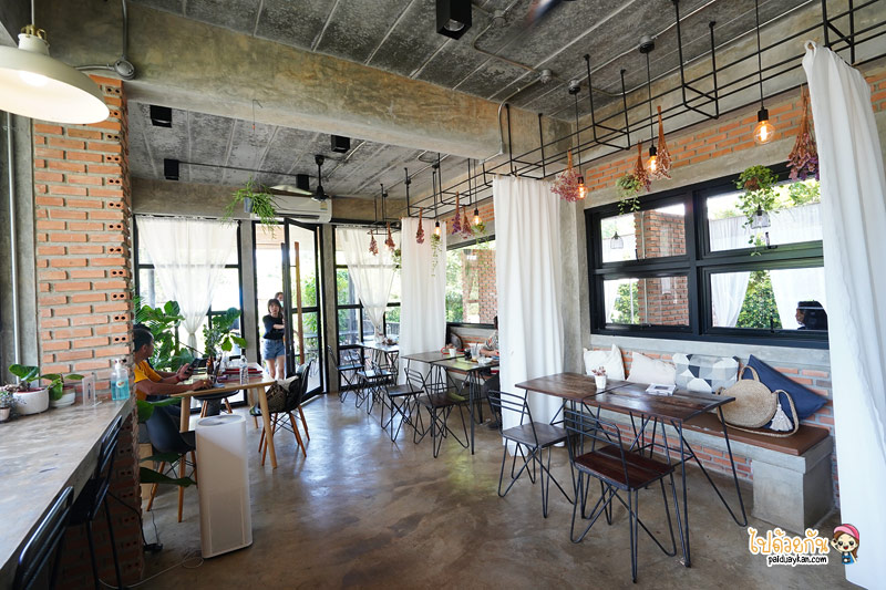 it eat cafe เชียงราย, อิฐ อี้ท คาเฟ่, คาเฟ่เชียงราย ร้านกาแฟเชียงราย, คาเฟ่ใกล้ไร่บุญรอด, ร้านกาแฟใกล้ไร่บุญรอด, it eat cafe คาเฟ่เชียงราย เรียบเก๋สไตล์ลอฟท์ ใกล้ไร่บุญรอด