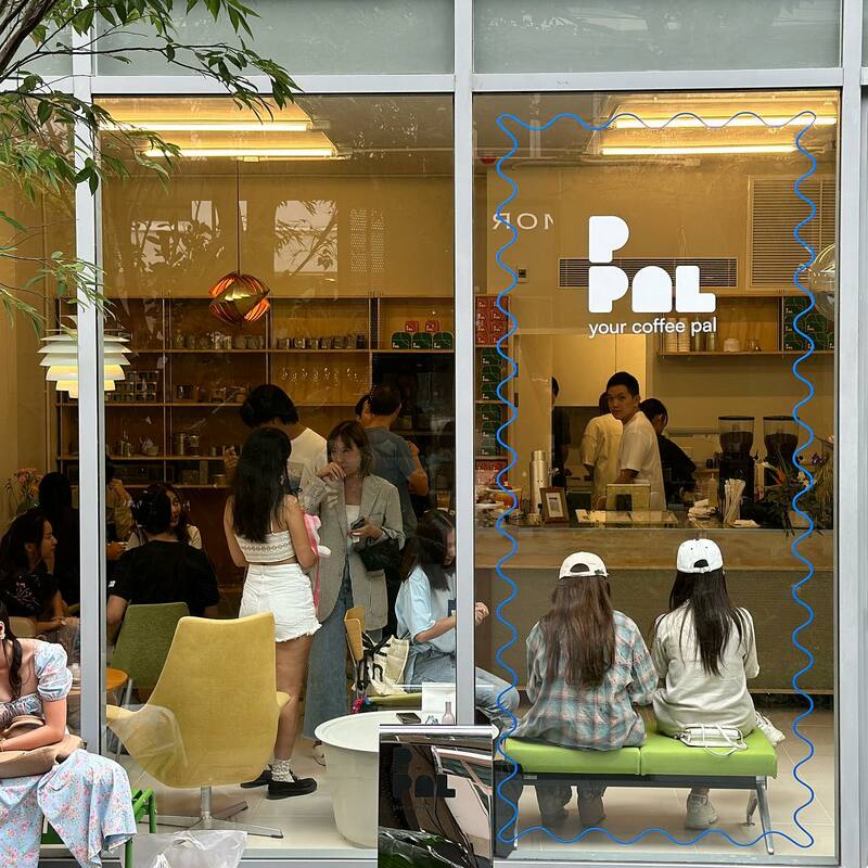 รวม cafe ย่านสุขุมวิท ขอบอกว่าเด็ดทั้งกาแฟ ทั้งบรรยากาศ จะพลาดได้หรอ?