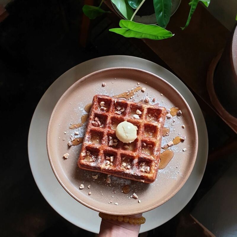 รวม cafe ย่านสุขุมวิท ขอบอกว่าเด็ดทั้งกาแฟ ทั้งบรรยากาศ จะพลาดได้หรอ?