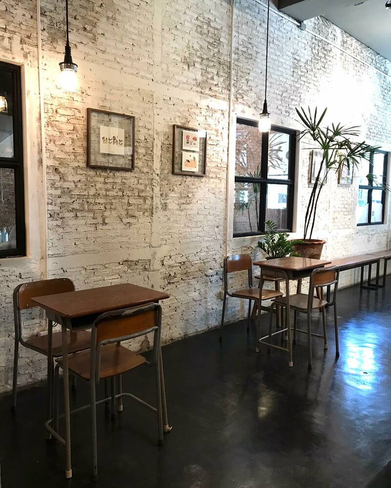 รวม cafe ย่านสุขุมวิท ขอบอกว่าเด็ดทั้งกาแฟ ทั้งบรรยากาศ จะพลาดได้หรอ?