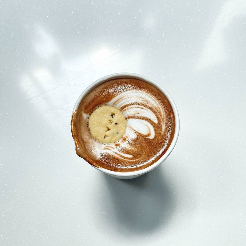 รวม cafe ย่านสุขุมวิท ขอบอกว่าเด็ดทั้งกาแฟ ทั้งบรรยากาศ จะพลาดได้หรอ?