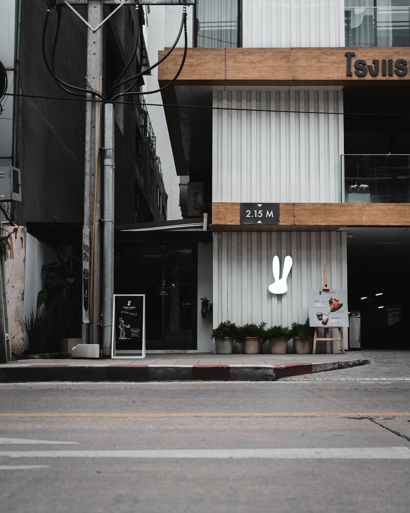 รวม cafe ย่านสุขุมวิท ขอบอกว่าเด็ดทั้งกาแฟ ทั้งบรรยากาศ จะพลาดได้หรอ?