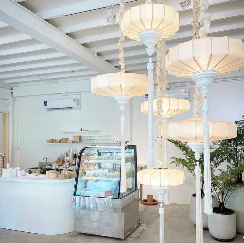 รวม cafe ย่านสุขุมวิท ขอบอกว่าเด็ดทั้งกาแฟ ทั้งบรรยากาศ จะพลาดได้หรอ?