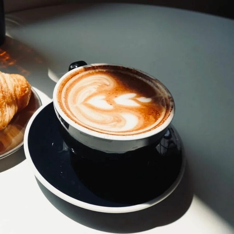 รวม cafe ย่านสุขุมวิท ขอบอกว่าเด็ดทั้งกาแฟ ทั้งบรรยากาศ จะพลาดได้หรอ?