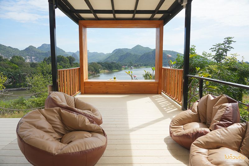 w story café กาญจนบุรี, คาเฟ่กาญจนบุรี, w story  คาเฟ่มินิมอล ชมวิวภูเขาและแม่น้ำแคว