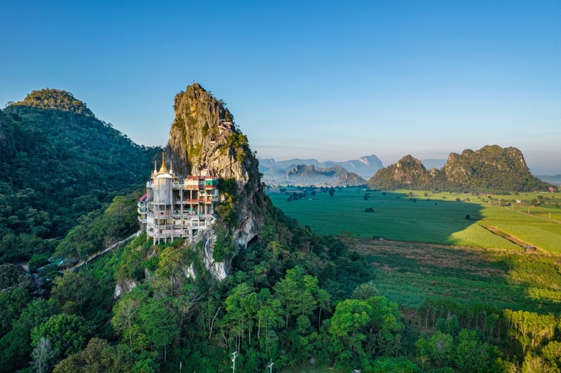 กู่เปือยน้อย, ขอนแก่น, จังหวัดขอนแก่น, จุดชมวิวช้างหินสี, จุดชมวิวหินช้างสี, ตลาดต้นตาล, ถนนคนเดินขอนแก่น, ที่เที่ยวขอนแก่น, ที่เที่ยวขอนแก่น 2567, น้ำตกตาดฟ้า, น้ำตกตาดฟ้า ภูเวียง, น้ำตกบ๋าหลวง, บึงแก่นนคร, ปราสาทเปือยน้อย, พระธาตุกู่ทอง, พระธาตุขามแก่น, พระมหาธาตุแก่นนคร, พิพิธภัณฑ์ไดโนเสาร์ ภูเวียง, ภูผาม่าน, วนอุทยานน้ำตกบ๋าหลวง, วัดทุ่งเศรษฐี, วัดพระธาตุขามแก่น, วัดพระบาทภูพานคำ, วัดหนองแวง, สวนสัตว์ขอนแก่น, อุทยานแห่งชาติน้ำพอง, อุทยานแห่งชาติภูผาม่าน, เขื่อนอุบลรัตน์, เที่ยวขอนแก่น, เที่ยวขอนแก่น 2024, เที่ยวขอนแก่น 2567, top 25+ ที่เที่ยวขอนแก่น [กรกฎาคม 2024] เมืองน่าเที่ยวแดนอีสาน ที่ต้องแวะเช็คอิน