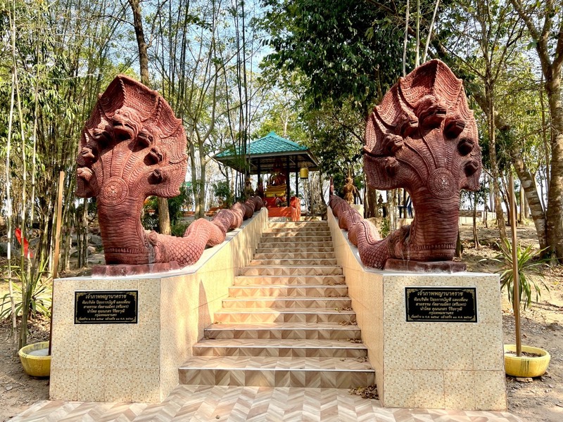 anacolly cafe’ & bistro, flower house cafe & bistro, lopburi zoo, the best ferns thailand, tong’au cafe & restaurant, กระเพรา & coffee, กางเต็นท์ ลพบุรี, คาเฟ่ลพบุรี, คุ้งท่าเลา, งานวัง ลพบุรี, งานวัง ลพบุรี 2567, งานแผ่นดินสมเด็จพระนารายณ์มหาราช, จุดชมวิวเขาพระยาเดินธง, ตลาดวิถีชุมชนคนโคกตูม, ตองอู คาเฟ่, ที่เที่ยวลพบุรี, ที่เที่ยวลพบุรี 2023, ที่เที่ยวลพบุรี 2024, ที่เที่ยวลพบุรี 2566, ที่เที่ยวลพบุรี 2567, ที่เที่ยวลพบุรี ธรรมชาติ, ที่เที่ยวลพบุรี ใกล้ฉัน, ที่เที่ยวใกล้ฉัน, ทุ่งทานตะวัน ลพบุรี, ทุ่งทานตะวันเขาจีนแล, ทุ่งทานตะวันแห่งแรกของไทย, น้ำตกวังก้านเหลือง, บ้านดินมดแดง, ปรางค์สามยอด, ปางแสดงธรรมจักรขนาดใหญ่ที่สุดในประเทศไทย, พระนารายณ์ราชนิเวศน์, พระปรางค์สามยอด, ภูซับเหล็ก, ภูซับเหล็ก ลพบุรี, รถไฟกลางน้ำ, ลพบุรี, ลพบุรี 2567, ละโว้, วัดคุ้งท่าเลา, วัดถ้ำเขาปรางค์, วัดพระศรีรัตนมหาธาตุ, วัดพระศรีรัตนมหาธาตุ ลพบุรี, วัดหนองนา, วัดหนุมานม่วง, วัดห้วยแก้ว, วัดเขาวงพระจันทร์, สวนดอกไม้ ลพบุรี, สวนสัตว์ ลพบุรี, สวนเฟิร์นไร่ทรัพย์ประยูร, สะพานกลางน้ำ ลพบุรี, สะพานผุดกลางน้ำ, สะพานผุดเขื่อนป่าสักชลสิทธิ์, อนาคอลลี่ คาเฟ่ แอนด์ บิสโทร, เขาพระยาเดินธง, เขาวงพระจันทร์, เขื่อนป่าสัก, เขื่อนป่าสักชลสิทธิ์, เจดีย์มหาเมตารัตนะรังษี, เจดีย์เก้ายอด ลพบุรี, เทศกาลนมัสการรอยพระพุทธบาท 2567, เที่ยวลพบุรี, เที่ยวลพบุรี 2567, top 20+ ที่เที่ยวลพบุรี [กรกฎาคม 2024] ชมศิลปะโบราณแสนงดงาม ทุ่งทานตะวันบานสะพรั่งสดใส