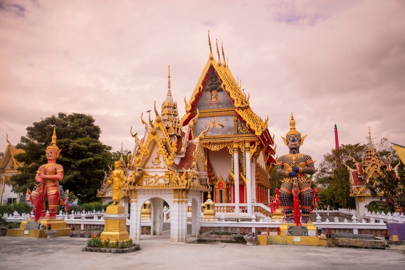 anacolly cafe’ & bistro, flower house cafe & bistro, lopburi zoo, the best ferns thailand, tong’au cafe & restaurant, กระเพรา & coffee, กางเต็นท์ ลพบุรี, คาเฟ่ลพบุรี, คุ้งท่าเลา, งานวัง ลพบุรี, งานวัง ลพบุรี 2567, งานแผ่นดินสมเด็จพระนารายณ์มหาราช, จุดชมวิวเขาพระยาเดินธง, ตลาดวิถีชุมชนคนโคกตูม, ตองอู คาเฟ่, ที่เที่ยวลพบุรี, ที่เที่ยวลพบุรี 2023, ที่เที่ยวลพบุรี 2024, ที่เที่ยวลพบุรี 2566, ที่เที่ยวลพบุรี 2567, ที่เที่ยวลพบุรี ธรรมชาติ, ที่เที่ยวลพบุรี ใกล้ฉัน, ที่เที่ยวใกล้ฉัน, ทุ่งทานตะวัน ลพบุรี, ทุ่งทานตะวันเขาจีนแล, ทุ่งทานตะวันแห่งแรกของไทย, น้ำตกวังก้านเหลือง, บ้านดินมดแดง, ปรางค์สามยอด, ปางแสดงธรรมจักรขนาดใหญ่ที่สุดในประเทศไทย, พระนารายณ์ราชนิเวศน์, พระปรางค์สามยอด, ภูซับเหล็ก, ภูซับเหล็ก ลพบุรี, รถไฟกลางน้ำ, ลพบุรี, ลพบุรี 2567, ละโว้, วัดคุ้งท่าเลา, วัดถ้ำเขาปรางค์, วัดพระศรีรัตนมหาธาตุ, วัดพระศรีรัตนมหาธาตุ ลพบุรี, วัดหนองนา, วัดหนุมานม่วง, วัดห้วยแก้ว, วัดเขาวงพระจันทร์, สวนดอกไม้ ลพบุรี, สวนสัตว์ ลพบุรี, สวนเฟิร์นไร่ทรัพย์ประยูร, สะพานกลางน้ำ ลพบุรี, สะพานผุดกลางน้ำ, สะพานผุดเขื่อนป่าสักชลสิทธิ์, อนาคอลลี่ คาเฟ่ แอนด์ บิสโทร, เขาพระยาเดินธง, เขาวงพระจันทร์, เขื่อนป่าสัก, เขื่อนป่าสักชลสิทธิ์, เจดีย์มหาเมตารัตนะรังษี, เจดีย์เก้ายอด ลพบุรี, เทศกาลนมัสการรอยพระพุทธบาท 2567, เที่ยวลพบุรี, เที่ยวลพบุรี 2567, top 20+ ที่เที่ยวลพบุรี [กรกฎาคม 2024] ชมศิลปะโบราณแสนงดงาม ทุ่งทานตะวันบานสะพรั่งสดใส