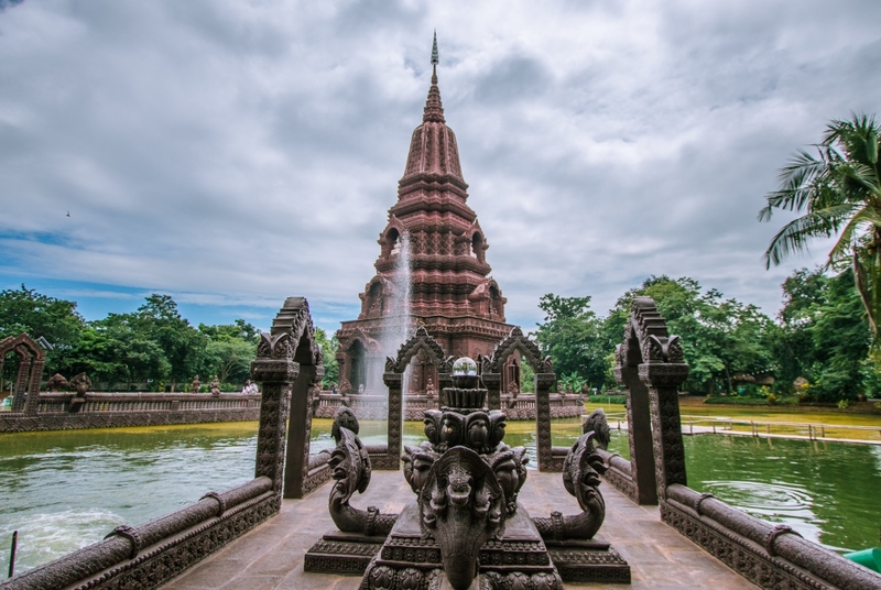 anacolly cafe’ & bistro, flower house cafe & bistro, lopburi zoo, the best ferns thailand, tong’au cafe & restaurant, กระเพรา & coffee, กางเต็นท์ ลพบุรี, คาเฟ่ลพบุรี, คุ้งท่าเลา, งานวัง ลพบุรี, งานวัง ลพบุรี 2567, งานแผ่นดินสมเด็จพระนารายณ์มหาราช, จุดชมวิวเขาพระยาเดินธง, ตลาดวิถีชุมชนคนโคกตูม, ตองอู คาเฟ่, ที่เที่ยวลพบุรี, ที่เที่ยวลพบุรี 2023, ที่เที่ยวลพบุรี 2024, ที่เที่ยวลพบุรี 2566, ที่เที่ยวลพบุรี 2567, ที่เที่ยวลพบุรี ธรรมชาติ, ที่เที่ยวลพบุรี ใกล้ฉัน, ที่เที่ยวใกล้ฉัน, ทุ่งทานตะวัน ลพบุรี, ทุ่งทานตะวันเขาจีนแล, ทุ่งทานตะวันแห่งแรกของไทย, น้ำตกวังก้านเหลือง, บ้านดินมดแดง, ปรางค์สามยอด, ปางแสดงธรรมจักรขนาดใหญ่ที่สุดในประเทศไทย, พระนารายณ์ราชนิเวศน์, พระปรางค์สามยอด, ภูซับเหล็ก, ภูซับเหล็ก ลพบุรี, รถไฟกลางน้ำ, ลพบุรี, ลพบุรี 2567, ละโว้, วัดคุ้งท่าเลา, วัดถ้ำเขาปรางค์, วัดพระศรีรัตนมหาธาตุ, วัดพระศรีรัตนมหาธาตุ ลพบุรี, วัดหนองนา, วัดหนุมานม่วง, วัดห้วยแก้ว, วัดเขาวงพระจันทร์, สวนดอกไม้ ลพบุรี, สวนสัตว์ ลพบุรี, สวนเฟิร์นไร่ทรัพย์ประยูร, สะพานกลางน้ำ ลพบุรี, สะพานผุดกลางน้ำ, สะพานผุดเขื่อนป่าสักชลสิทธิ์, อนาคอลลี่ คาเฟ่ แอนด์ บิสโทร, เขาพระยาเดินธง, เขาวงพระจันทร์, เขื่อนป่าสัก, เขื่อนป่าสักชลสิทธิ์, เจดีย์มหาเมตารัตนะรังษี, เจดีย์เก้ายอด ลพบุรี, เทศกาลนมัสการรอยพระพุทธบาท 2567, เที่ยวลพบุรี, เที่ยวลพบุรี 2567, top 20+ ที่เที่ยวลพบุรี [กรกฎาคม 2024] ชมศิลปะโบราณแสนงดงาม ทุ่งทานตะวันบานสะพรั่งสดใส