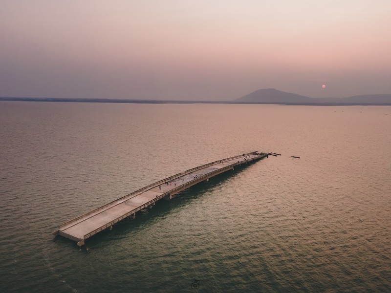 anacolly cafe’ & bistro, flower house cafe & bistro, lopburi zoo, the best ferns thailand, tong’au cafe & restaurant, กระเพรา & coffee, กางเต็นท์ ลพบุรี, คาเฟ่ลพบุรี, คุ้งท่าเลา, งานวัง ลพบุรี, งานวัง ลพบุรี 2567, งานแผ่นดินสมเด็จพระนารายณ์มหาราช, จุดชมวิวเขาพระยาเดินธง, ตลาดวิถีชุมชนคนโคกตูม, ตองอู คาเฟ่, ที่เที่ยวลพบุรี, ที่เที่ยวลพบุรี 2023, ที่เที่ยวลพบุรี 2024, ที่เที่ยวลพบุรี 2566, ที่เที่ยวลพบุรี 2567, ที่เที่ยวลพบุรี ธรรมชาติ, ที่เที่ยวลพบุรี ใกล้ฉัน, ที่เที่ยวใกล้ฉัน, ทุ่งทานตะวัน ลพบุรี, ทุ่งทานตะวันเขาจีนแล, ทุ่งทานตะวันแห่งแรกของไทย, น้ำตกวังก้านเหลือง, บ้านดินมดแดง, ปรางค์สามยอด, ปางแสดงธรรมจักรขนาดใหญ่ที่สุดในประเทศไทย, พระนารายณ์ราชนิเวศน์, พระปรางค์สามยอด, ภูซับเหล็ก, ภูซับเหล็ก ลพบุรี, รถไฟกลางน้ำ, ลพบุรี, ลพบุรี 2567, ละโว้, วัดคุ้งท่าเลา, วัดถ้ำเขาปรางค์, วัดพระศรีรัตนมหาธาตุ, วัดพระศรีรัตนมหาธาตุ ลพบุรี, วัดหนองนา, วัดหนุมานม่วง, วัดห้วยแก้ว, วัดเขาวงพระจันทร์, สวนดอกไม้ ลพบุรี, สวนสัตว์ ลพบุรี, สวนเฟิร์นไร่ทรัพย์ประยูร, สะพานกลางน้ำ ลพบุรี, สะพานผุดกลางน้ำ, สะพานผุดเขื่อนป่าสักชลสิทธิ์, อนาคอลลี่ คาเฟ่ แอนด์ บิสโทร, เขาพระยาเดินธง, เขาวงพระจันทร์, เขื่อนป่าสัก, เขื่อนป่าสักชลสิทธิ์, เจดีย์มหาเมตารัตนะรังษี, เจดีย์เก้ายอด ลพบุรี, เทศกาลนมัสการรอยพระพุทธบาท 2567, เที่ยวลพบุรี, เที่ยวลพบุรี 2567, top 20+ ที่เที่ยวลพบุรี [กรกฎาคม 2024] ชมศิลปะโบราณแสนงดงาม ทุ่งทานตะวันบานสะพรั่งสดใส