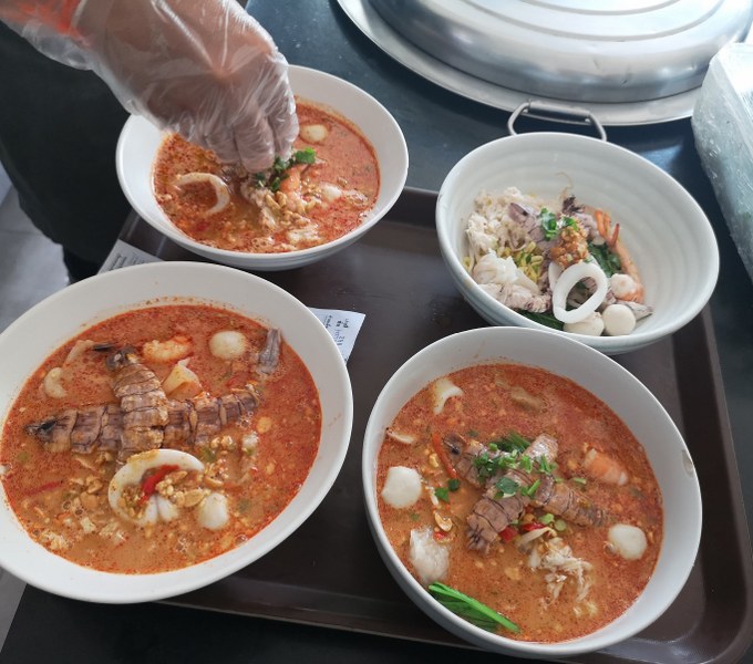 เปิดลายแทง 4 ร้านก๋วยเตี๋ยวต้มยำ กรุงเทพ แซ่บซี๊ด สะใจ