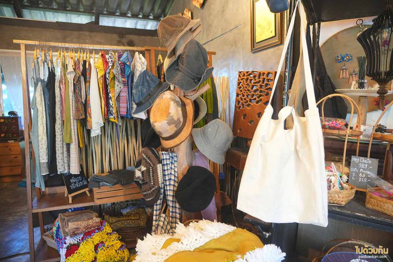 คาเฟ่ชุมพร, คาเฟ่ปะทิว, จาคะ คาเฟ่, จาคะ คราฟ คาเฟ่ ปะทิว จิบเครื่องดื่ม เสพงานศิลป์