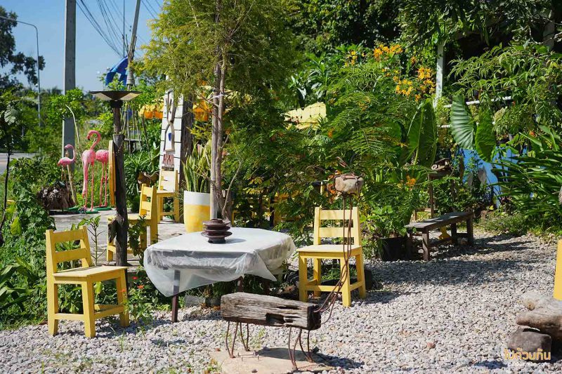 คาเฟ่ชุมพร, คาเฟ่ปะทิว, จาคะ คาเฟ่, จาคะ คราฟ คาเฟ่ ปะทิว จิบเครื่องดื่ม เสพงานศิลป์