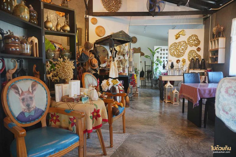 คาเฟ่ชุมพร, คาเฟ่ปะทิว, จาคะ คาเฟ่, จาคะ คราฟ คาเฟ่ ปะทิว จิบเครื่องดื่ม เสพงานศิลป์