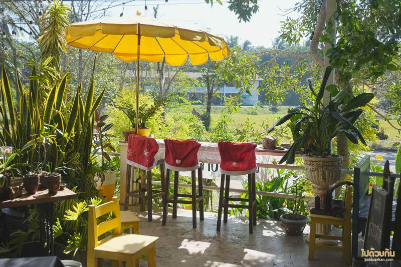 คาเฟ่ชุมพร, คาเฟ่ปะทิว, จาคะ คาเฟ่, จาคะ คราฟ คาเฟ่ ปะทิว จิบเครื่องดื่ม เสพงานศิลป์