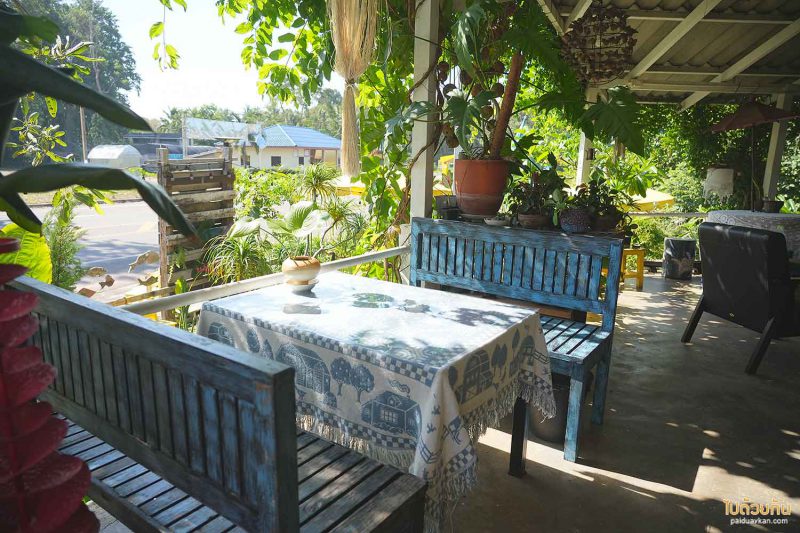 คาเฟ่ชุมพร, คาเฟ่ปะทิว, จาคะ คาเฟ่, จาคะ คราฟ คาเฟ่ ปะทิว จิบเครื่องดื่ม เสพงานศิลป์