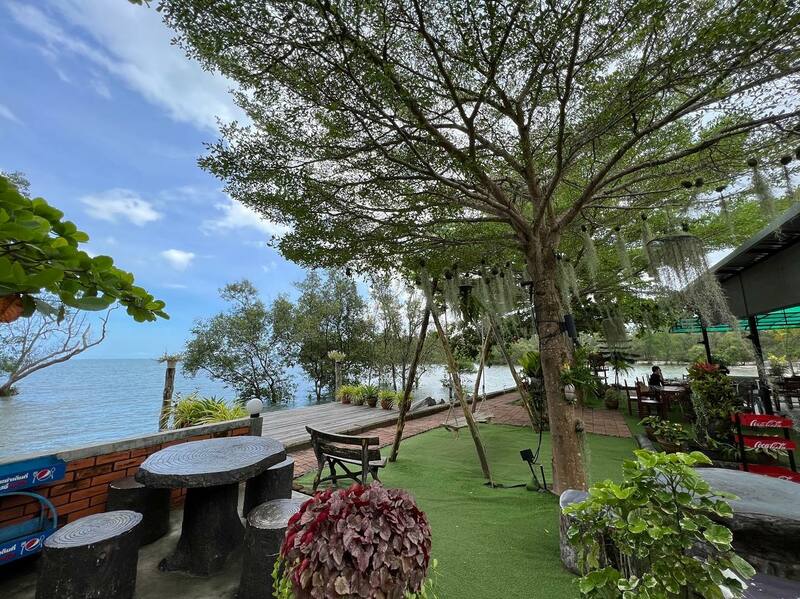 รวมร้านอาหารทะเล ภูเก็ต วัตถุดิบสดใหม่ รสชาติอร่อย สายซีฟู้ดห้ามพลาด!!