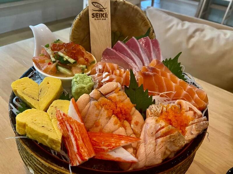 ร้านอาหารญี่ปุ่นระยอง รวมซูชิ ซาชิมิ คุณภาพสุดคุ้มต้นตำรับญี่ปุ่น