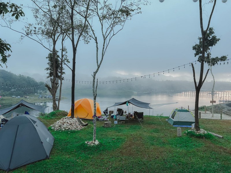 top 8+ ลานกางเต็นท์เปิดใหม่ 2567 จุดกางเต็นท์ใกล้กรุงเทพ สายแคมป์ปิ้งห้ามพลาด