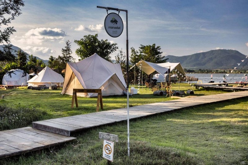 top 8+ ลานกางเต็นท์เปิดใหม่ 2567 จุดกางเต็นท์ใกล้กรุงเทพ สายแคมป์ปิ้งห้ามพลาด