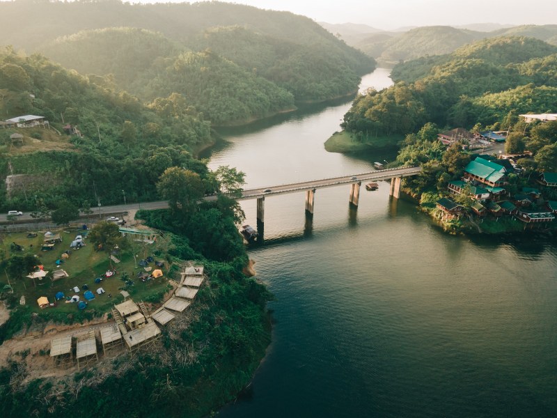 top 8+ ลานกางเต็นท์เปิดใหม่ 2567 จุดกางเต็นท์ใกล้กรุงเทพ สายแคมป์ปิ้งห้ามพลาด