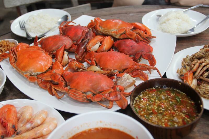 top 10+ โฮมสเตย์ที่พักสุดชิลเเถมกินปูทะเล+ซีฟู้ดจัดเต็มไม่อั้นฟรี! (งบไม่เกินคนละ 2,000 บาท) @จันทบุรี