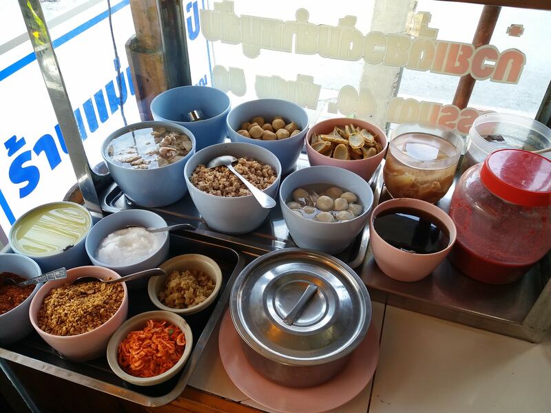 ก๋วยเตี๋ยวต้มยำ โบราณ รวม 23 ร้านเด็ด เมนูเผ็ดโดนใจ รวมมาทั้งร้านดัง ร้านเก่าแก่!!